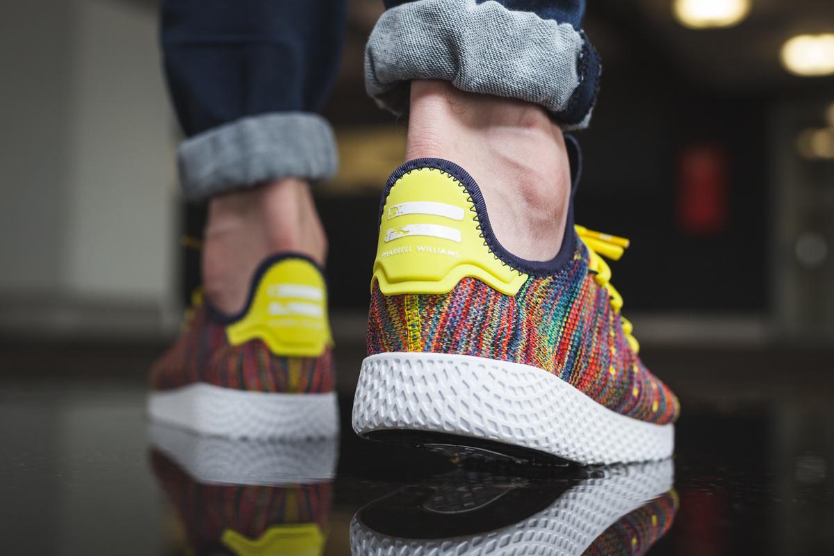 Adidas originals pharrell williams tennis hu by2673 hotsell